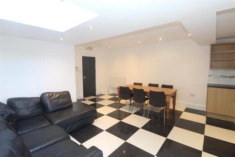 Mackintosh Place, Cardiff CF24