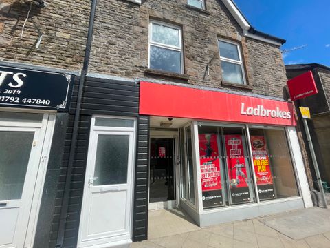 Flat, High Street, Clydach, Swansea SA6