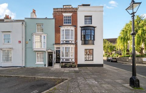 St. Thomas's Street, Old Portsmouth, Hampshire PO1