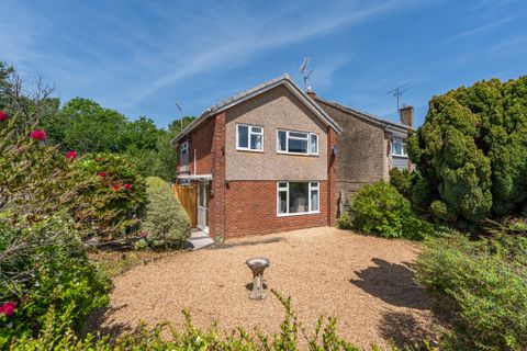 Raeburn Drive, Hedge End SO30