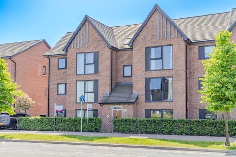 Tay Road, Lubbesthorpe LE19