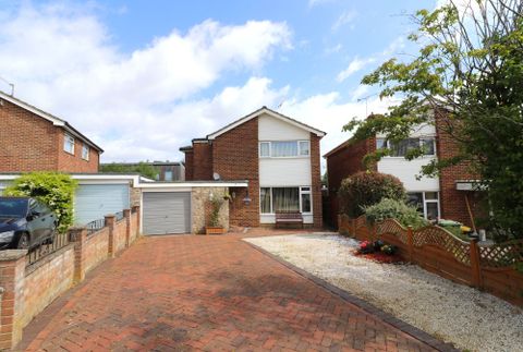 Bergen Crescent, Hedge End SO30