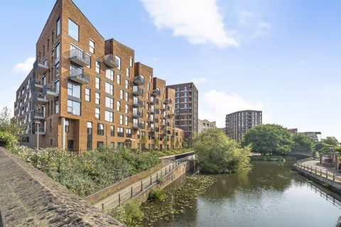 Kenavon Drive, Reading RG1