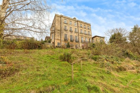 Warminster Road, Bath BA2