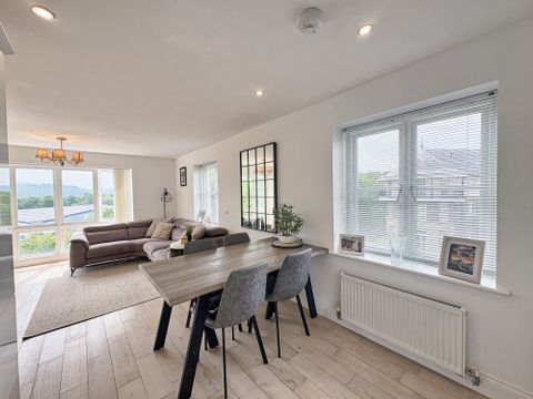 Meadow Bank, Llandarcy SA10