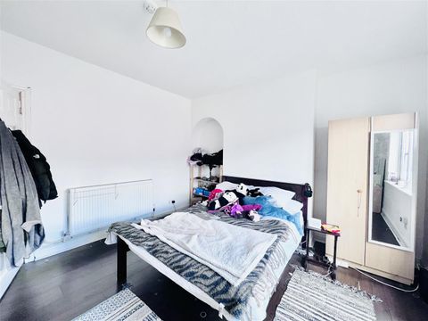 Holden Street, Nottingham NG7