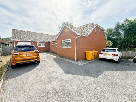 Alltiago Rd, Pontarddulais SA4