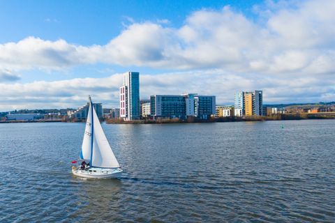 Ferry Court, Cardiff Bay CF11