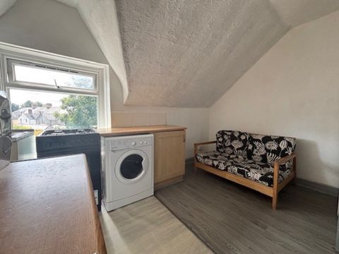 Salisbury Road, Cathays CF24