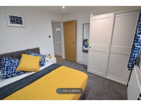 Crwys Road, Cardiff CF24