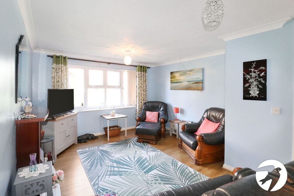 Additional image 2 of 2 bed flat for saleErith Road, Belvedere DA17
