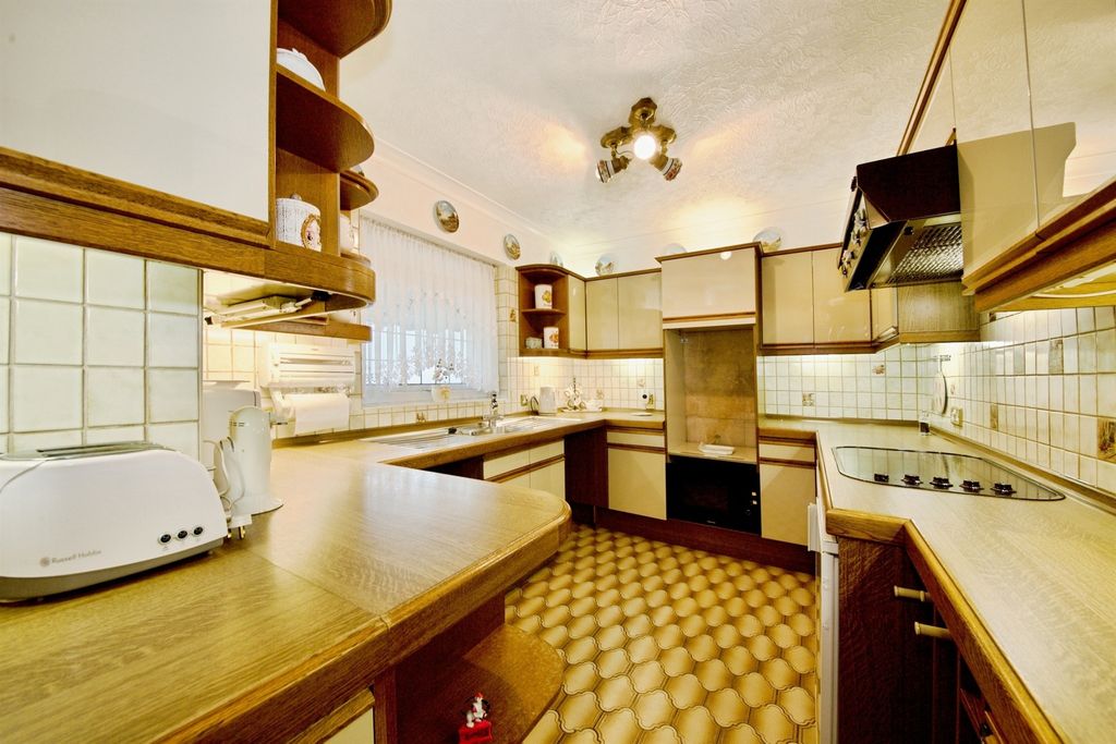 Additional image 16 of 3 bed end terrace house for saleWoodbridge Road, Barking IG11
