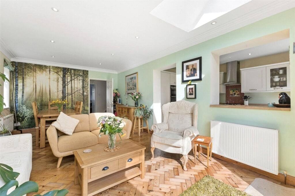 Additional image 11 of 3 bed detached house for saleChawton Park Road, Alton, Hampshire GU34