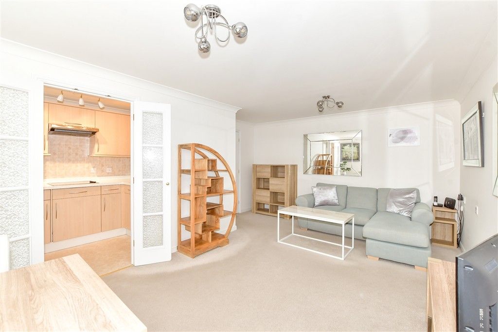 Additional image 3 of 1 bed flat for saleQueens Street, Arundel, West Sussex BN18