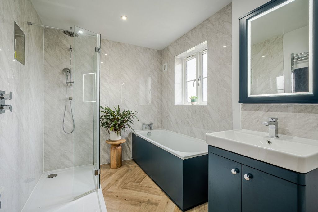 Additional image 13 of 5 bed detached house for saleChurch Rise, Burton SN14