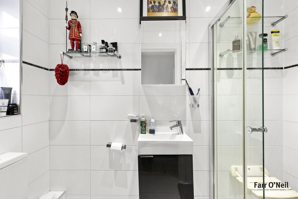 Additional image 11 of 3 bed end terrace house for salePalmerston Road, Buckhurst Hill IG9