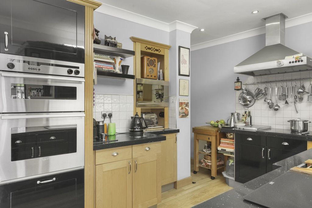 Additional image 15 of 4 bed link detached house for saleWestbury Lane, Buckhurst Hill IG9