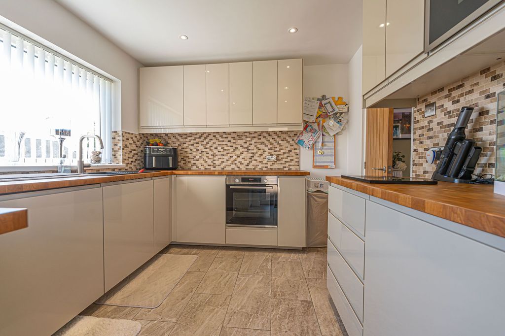 Additional image 7 of 5 bed detached house for saleAnthony Drive, Caerleon NP18