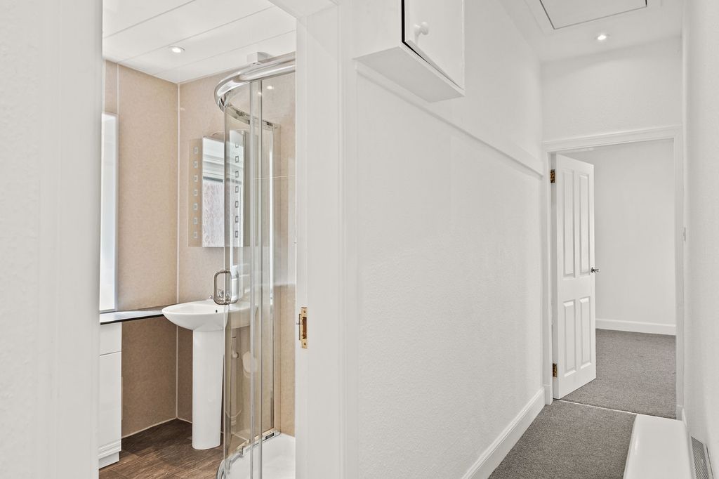 Additional image 8 of 2 bed flat for saleHunter Street, Auchterarder PH3