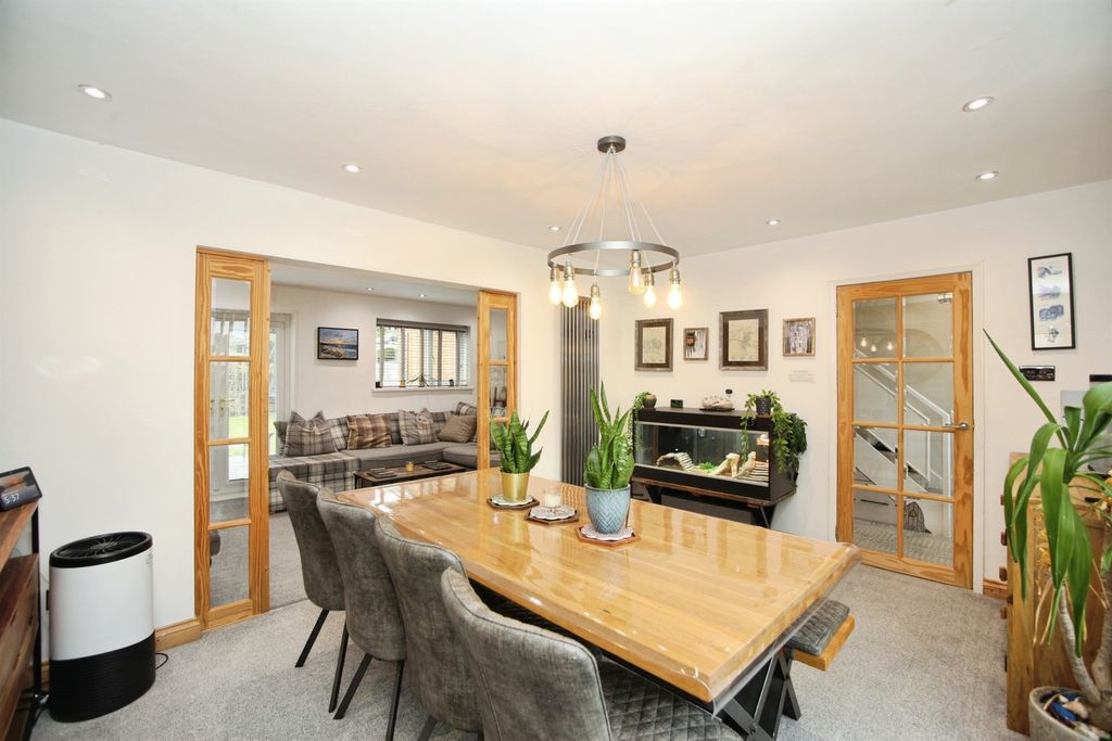 Additional image 5 of 4 bed semi-detached house for saleMorris Avenue, Llanishen, Cardiff CF14