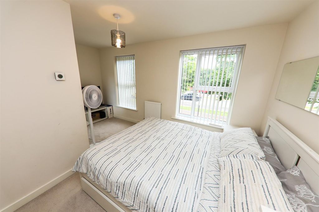 Additional image 12 of 4 bed town house for saleLakeside Boulevard, Lakeside, Doncaster DN4