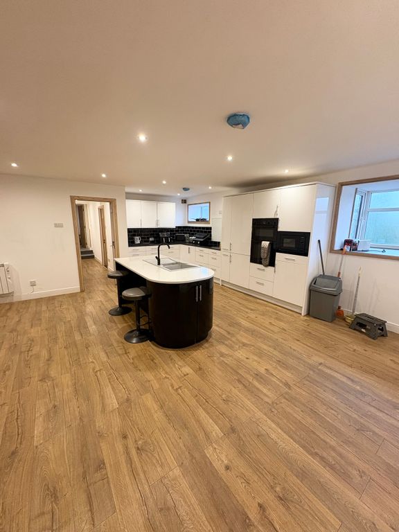 Additional image 3 of 3 bed flat for saleAshburnham Road, Bedford, Bedfordshire MK40