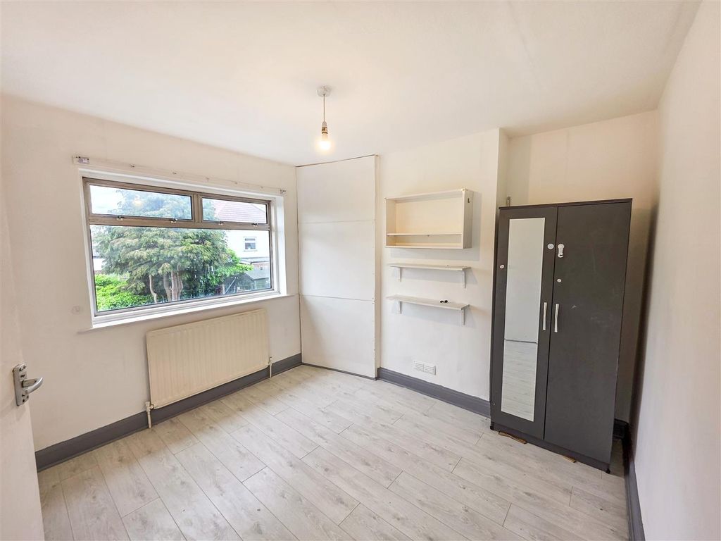 Additional image 15 of 4 bed end terrace house for saleWakemans Hill Avenue, London NW9