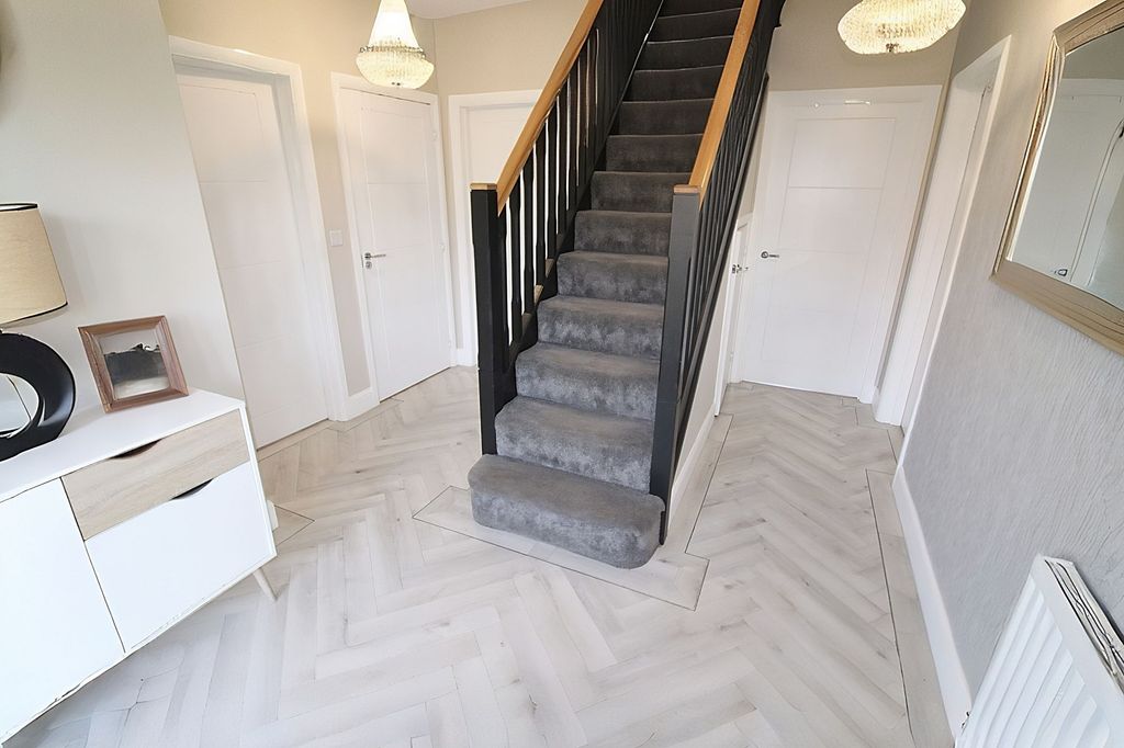 4 bed detached house for salePoppy Drive, Blyth NE24 photo 5
