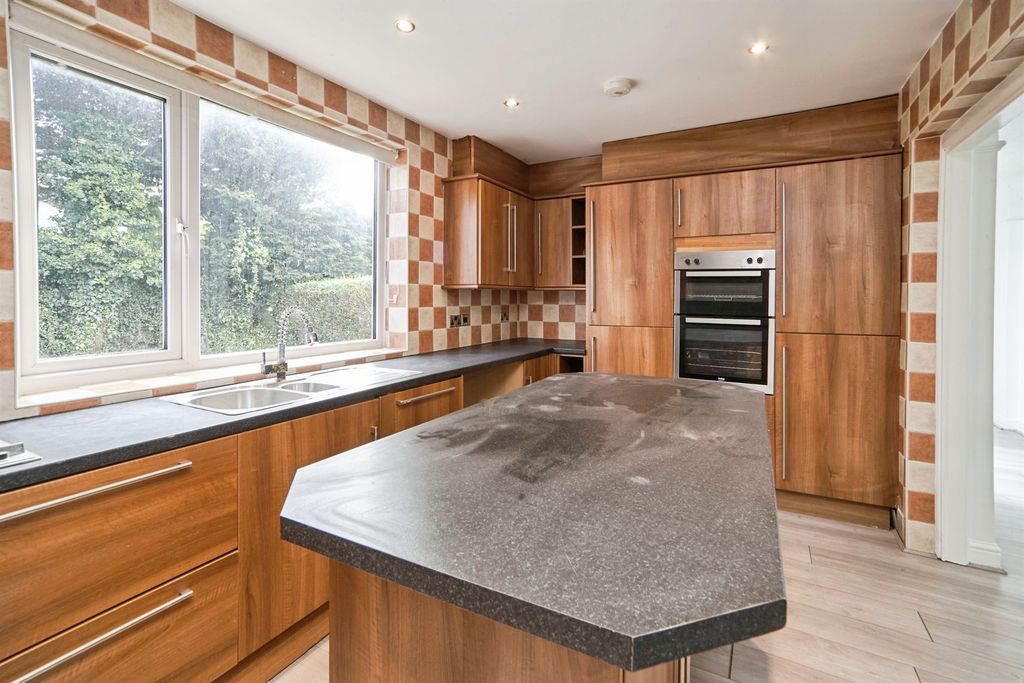 Additional image 4 of 4 bed semi-detached house for saleTong Road, Leeds LS12
