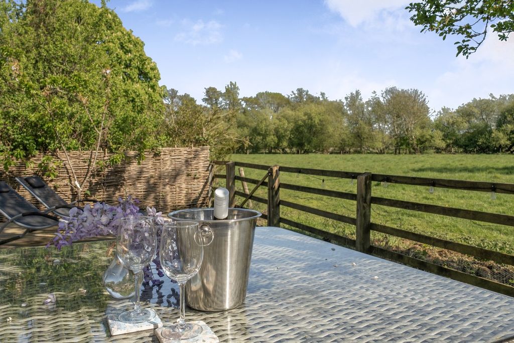 Additional image 22 of 4 bed semi-detached house for saleBalmer Lawn Road, Brockenhurst SO42