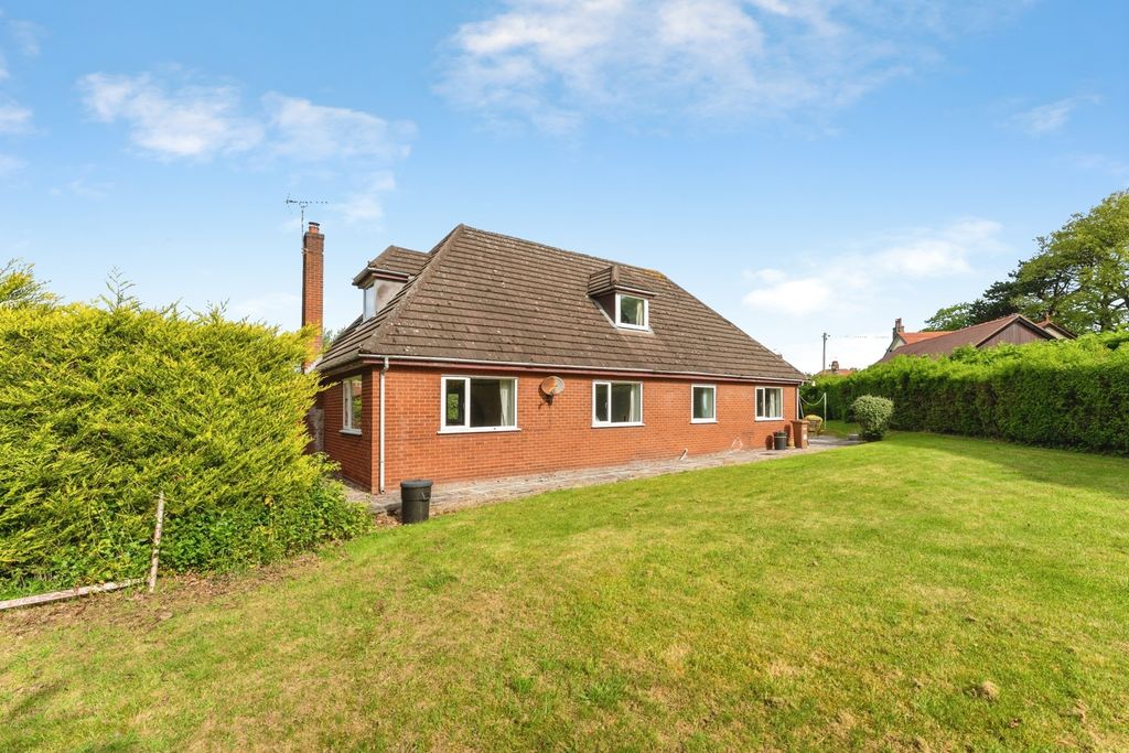 Additional image 18 of 4 bed detached house for salePen-Y-Maes Road, Holywell, Flintshire CH8