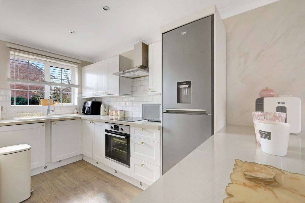 Additional image 4 of 3 bed end terrace house for saleArmath Place, Langdon Hills, Essex SS16