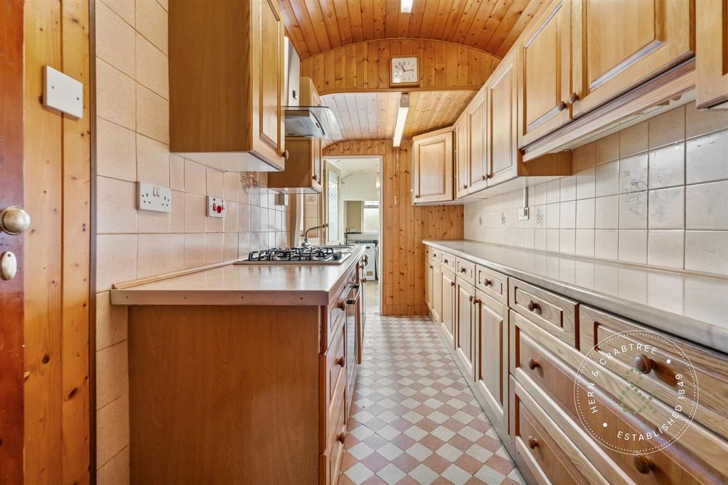 Additional image 7 of 3 bed terraced house for saleTaff Embankment, Cardiff CF11