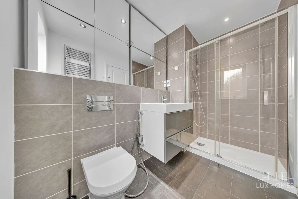 Additional image 20 of 5 bed detached house for salePinnacle Hill, Bexleyheath DA7