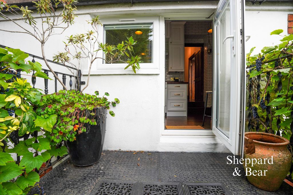 Additional image 79 of 3 bed flat for saleNinian Road, Cardiff CF23