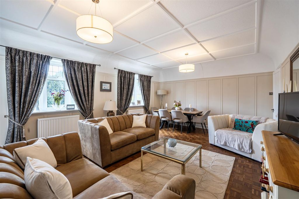 Additional image 3 of 3 bed flat for saleWinkworth Place, Banstead SM7