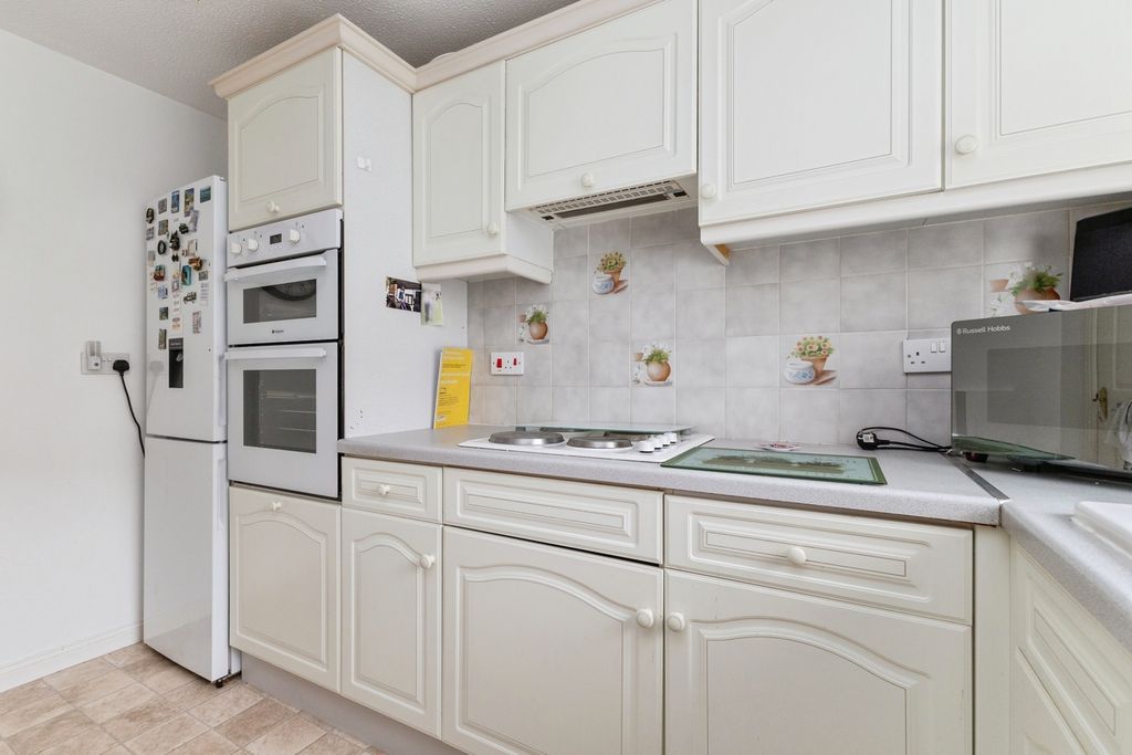Additional image 6 of 2 bed flat for saleWycliffe Court, Yarm, Durham TS15