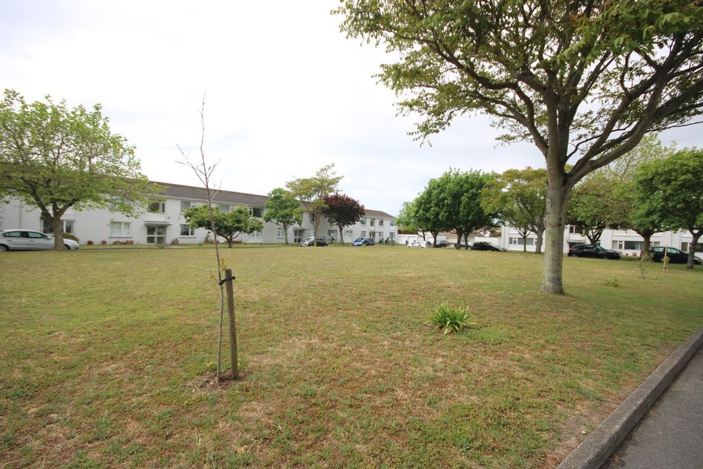 Additional image 20 of 2 bed flat for saleElizabeth Close, St Brelade JE3
