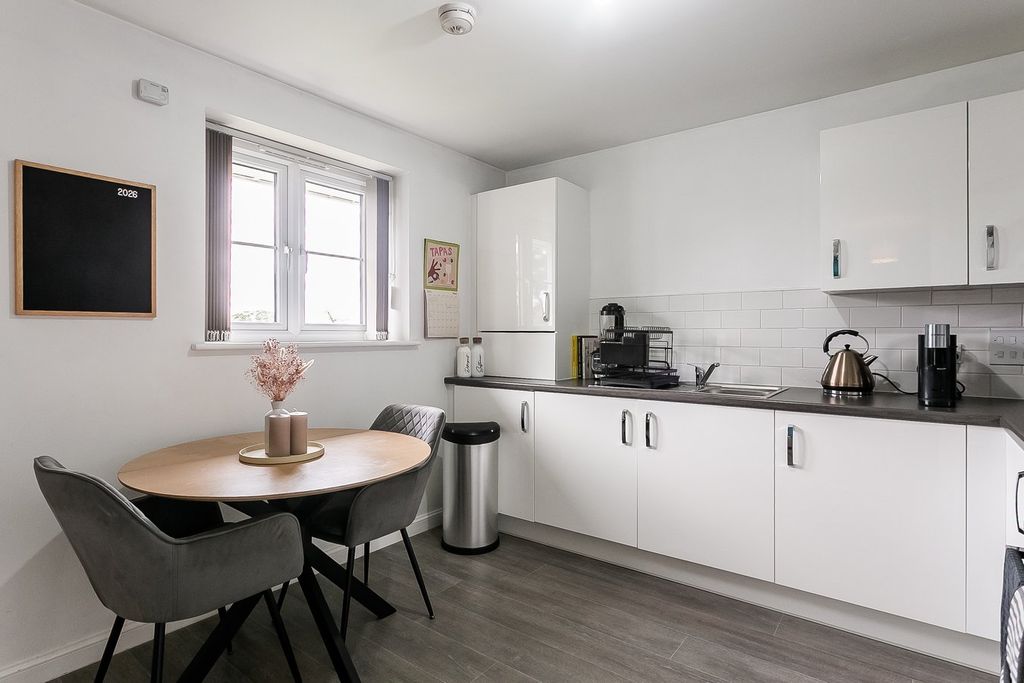 Additional image 8 of 2 bed flat for saleKidlaw Close, Edinburgh EH16
