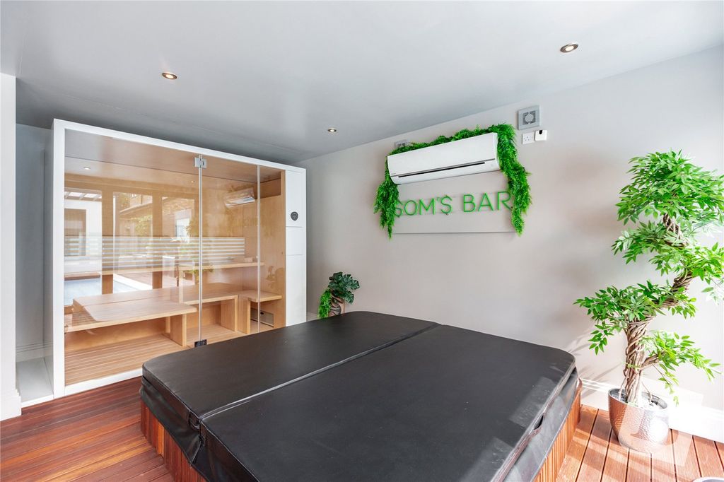 Additional image 48 of 5 bed detached house for saleNelmes Road, Emerson Park RM11