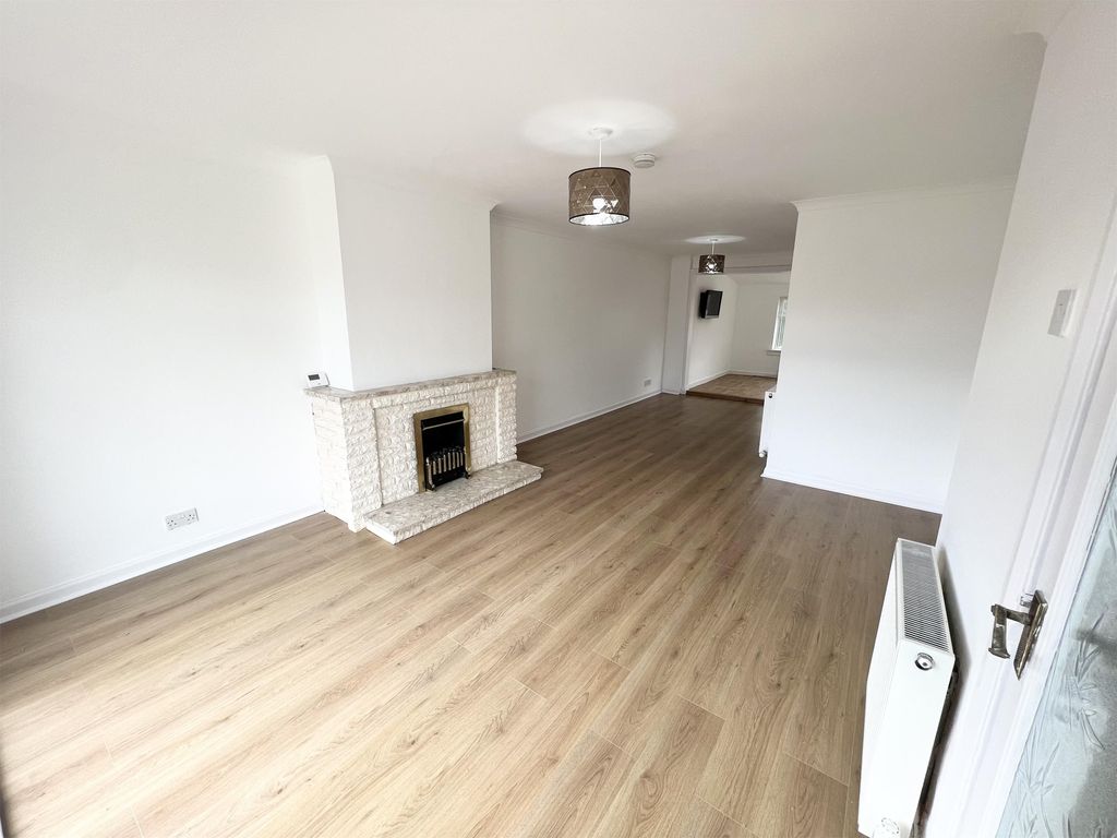 Additional image 4 of 3 bed semi-detached house for sale30 Barony Court, Ardrossan KA22