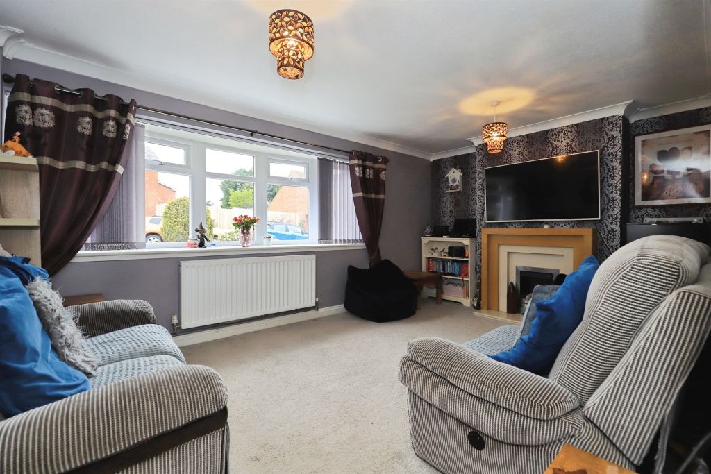 Additional image 2 of 3 bed link detached house for saleConiston Way, Bewdley DY12