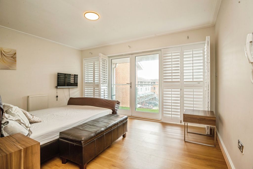 Additional image 10 of 3 bed town house for saleTaliesin Court, Chandlery Way, Cardiff CF10