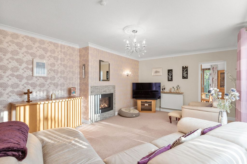 Additional image 3 of 3 bed detached house for saleDrummond Avenue, Auchterarder PH3