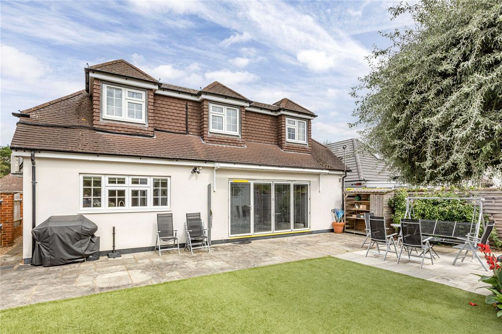 Additional image 8 of 5 bed detached house for salePinewood Avenue, New Haw, Addlestone, Surrey KT15