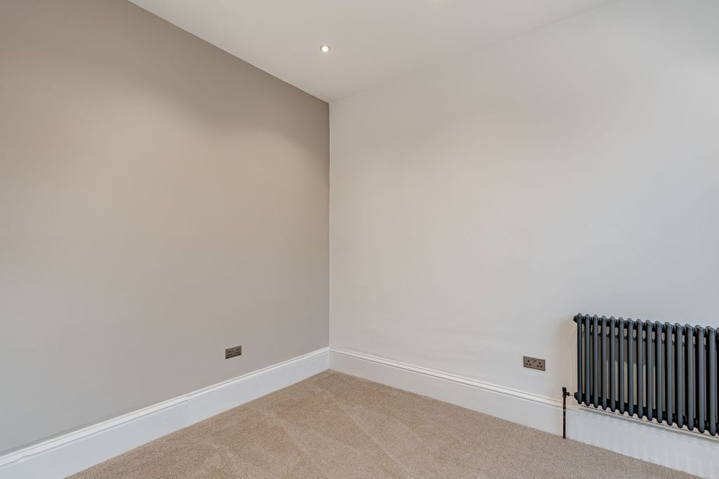 Additional image 12 of 2 bed flat for saleApartment 3, 16 Victoria Place, Carlisle CA1