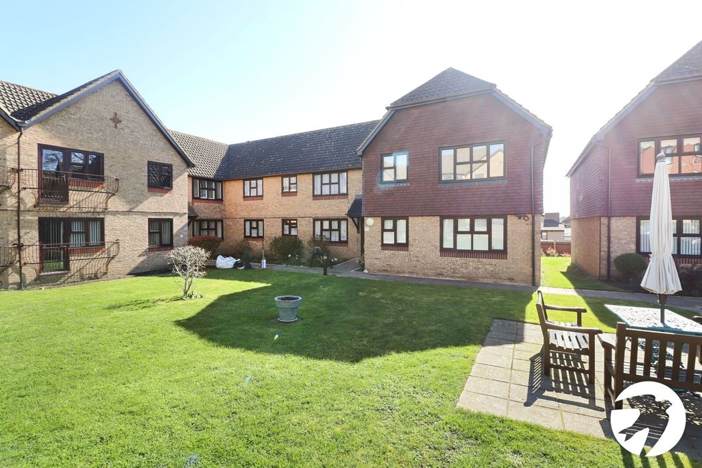 Additional image 5 of 2 bed flat for saleErith Road, Belvedere DA17
