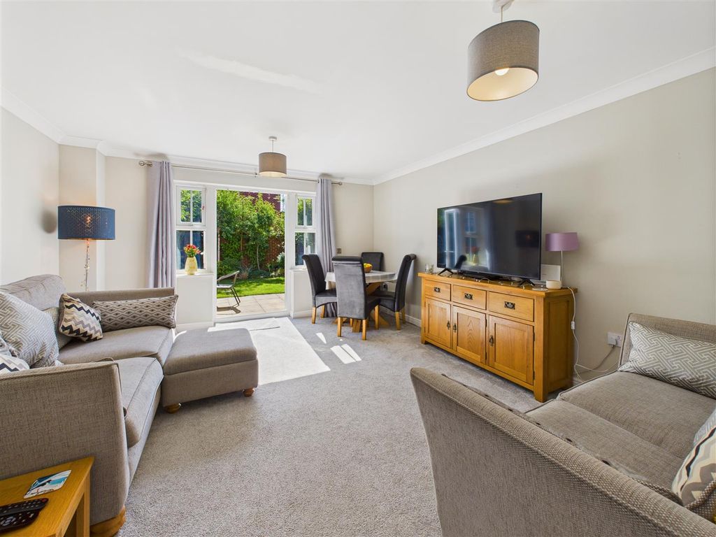 Additional image 2 of 4 bed semi-detached house for saleSandringham Road, Brough HU15