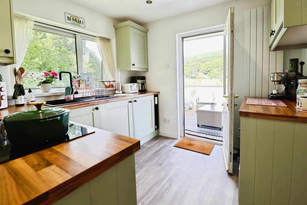 Additional image 15 of 2 bed maisonette for saleGarth Newydd, Gwaelod-Y-Garth, Cardiff CF15