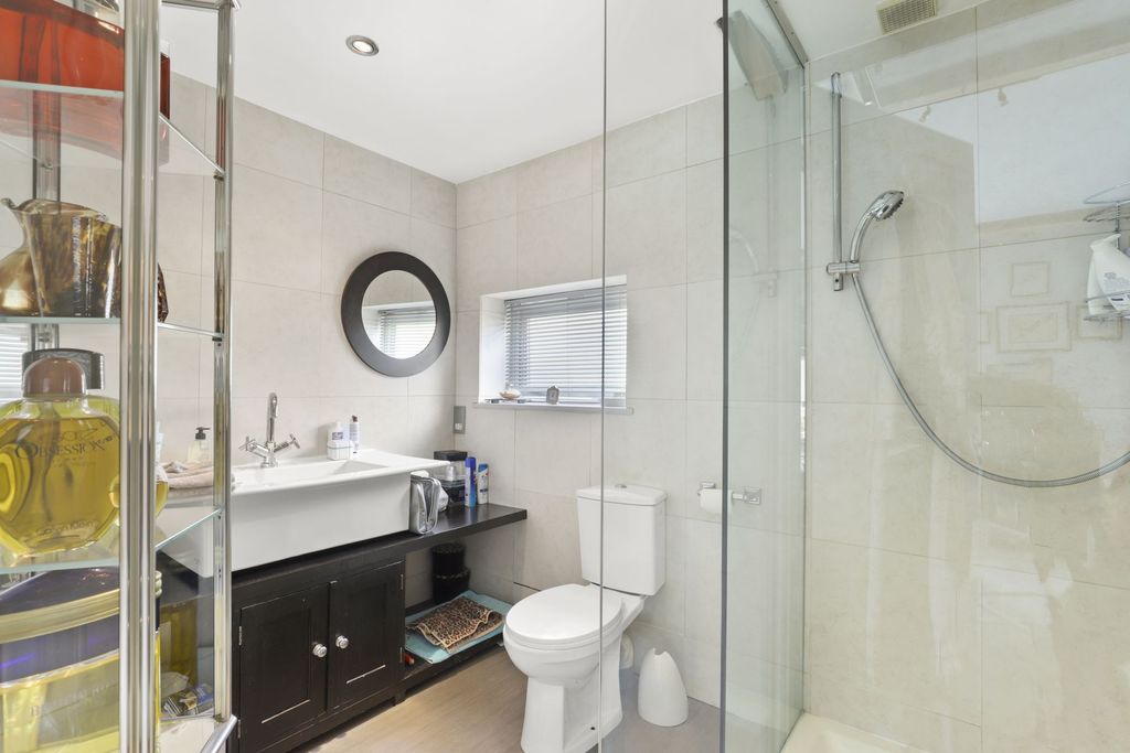 Additional image 6 of 4 bed link detached house for saleWestbury Lane, Buckhurst Hill IG9